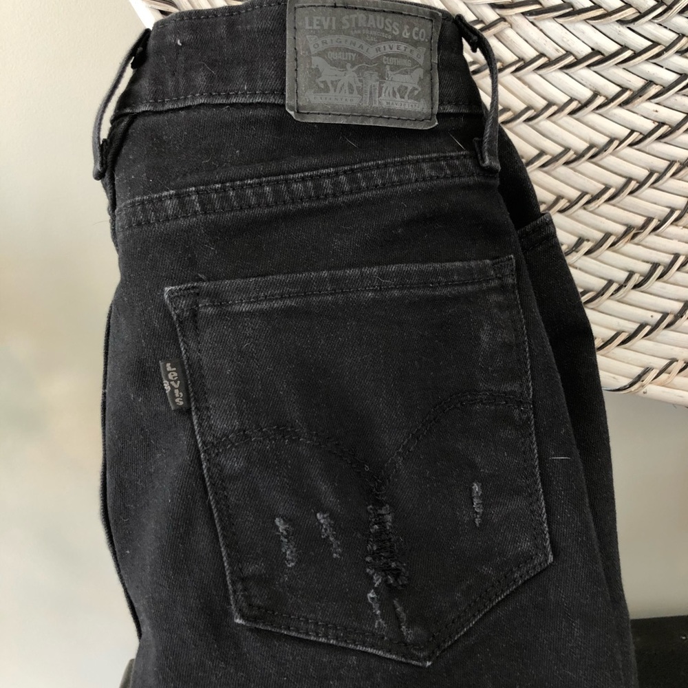 Levi’s 721 High Rise Distressed Skinny Jeans